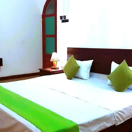 Villa 61 Ambepussa Екстериор снимка