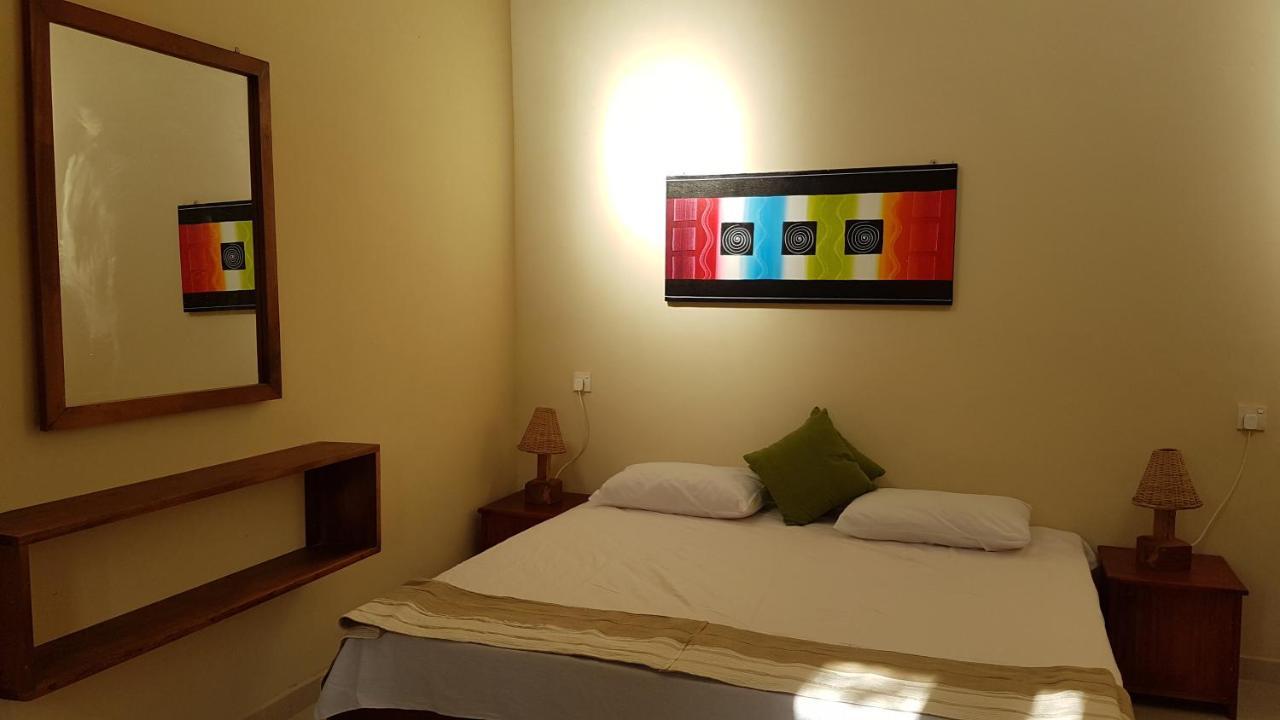 Villa 61 Ambepussa Екстериор снимка