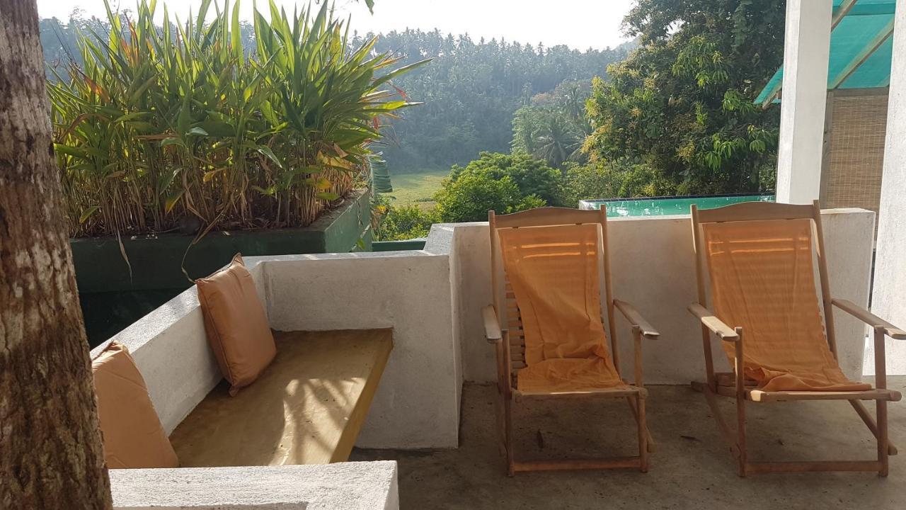 Villa 61 Ambepussa Екстериор снимка